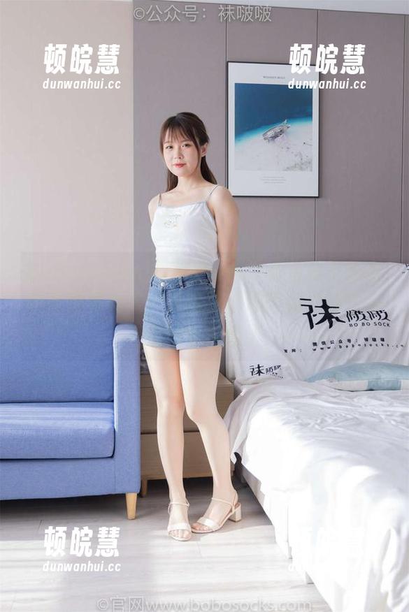 BoBoSocks袜啵啵 - 每次翻看稚予的肉丝高清写真集，五指袜和透明脚尖都太会引发小情绪了