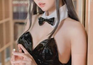 ElyEE子，最新图库上线！IceCrystslsFairy奉上，冷艳但又暖心的奇特组合懂了吗？