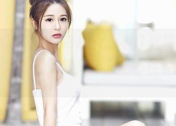 Feilin嗲囡囡 – BABY_柒红裙写真，明明不想太高调，却又让人忍不住多看几眼。