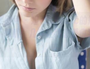 GIRLT果团网 – 妲己_Toxic的短裤全套让人目不转睛，几乎让我想要疯狂剁手了！