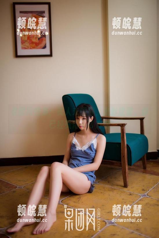 GIRLT果团网 果团网图集:美人未睡醒,光影迷蒙,却已经美得不可方物