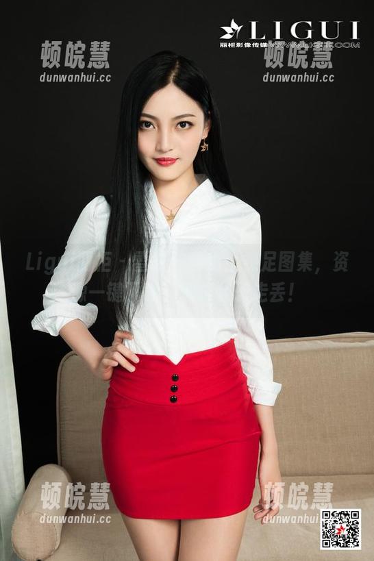 Ligui丽柜 - 雪糕与自由：裸足图集，资源一键下载，别把鞋子走丢！