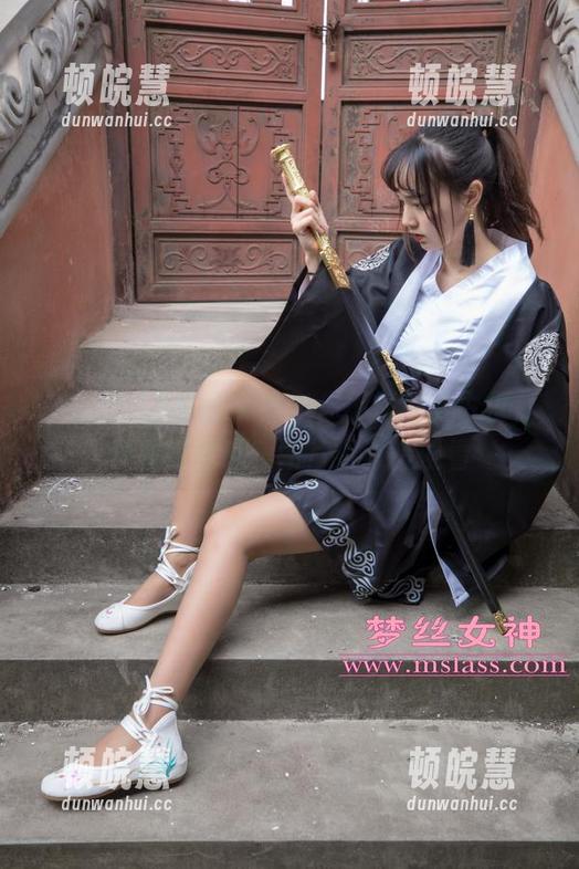 MSLASS梦丝女神-梦素 MSLASS梦丝女神 - 你不懂的复古楼,梦素的性感美图片资源慢慢看