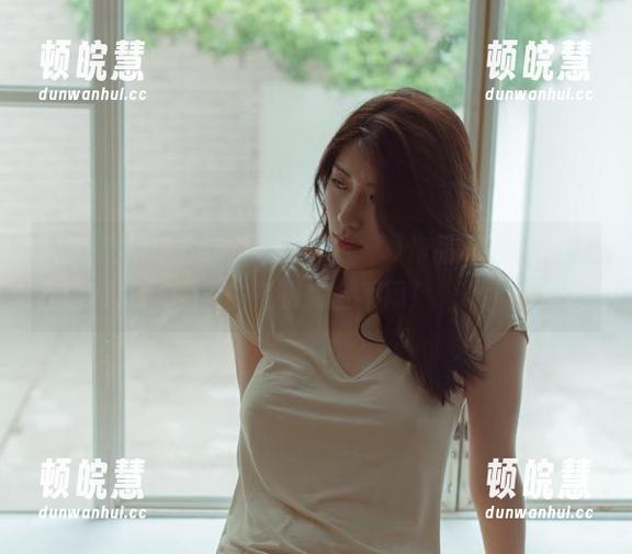 居家修行新模式：Min.E(민이)作品下载后，家里的气氛完全不同！