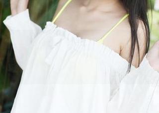 MyGirl美媛馆 – 圣诞树旁的绮里嘉ula，下载后让我羡慕到随时想邀约。