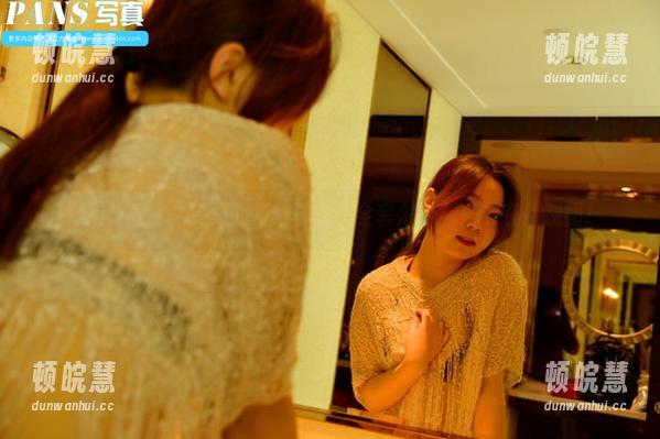 PANS写真-雯雯 PANS写真 - 雯雯的新模试镜,全套怎么看都像在拼拼图!