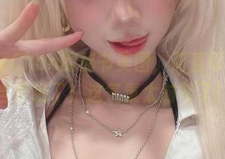 PoppaChan的秘书美图，简直可以直接当壁纸了！这气氛太对味了！