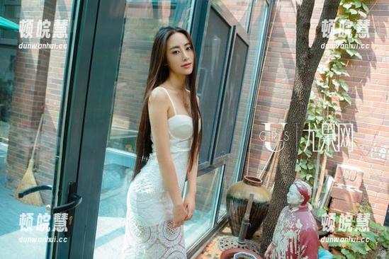 UGirls尤果网-景思晴 UGirls尤果网 - 御姐这角色,听起来就不简单,景思晴真是用图片和资源征服了我!