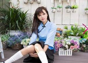 UGirls尤果网 – 有些轻松的画面，杨乔之的运动作品宛如随意的挣扎。