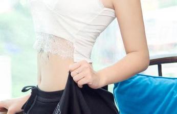 UGirls尤果网 – 牛仔裤不止是牛仔裤，杨诺依全套作品里隐藏的，也许是一种无形的魔力。