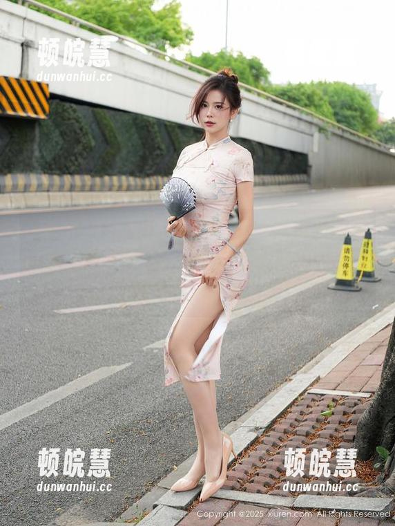 Xiuren秀人网-Egg_尤妮丝 Xiuren秀人网 - 看完Egg_尤妮丝的写真集,我才发现,秘密其实挺好玩的,特别是在这一刻。