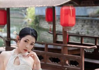 Xiuren秀人网 – 求求你们了，别再看绮里嘉Carina的比基尼套图，更新后太短了！