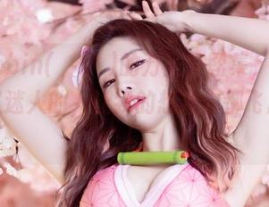 见证Yebin(전예빈)的万圣节图集，真有些诡谲又迷人的，让我的想象力都飞起来了！