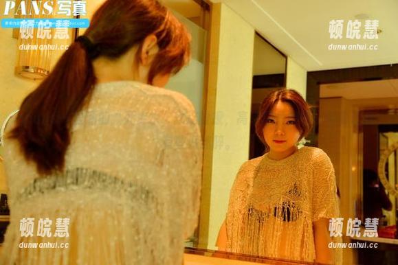 pans - 夏涵的“死库水”就这般撩，高清图片的每一帧都让我有些小迷醉。