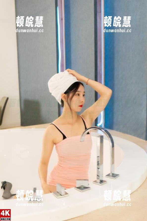 丽柜-兔子 丽柜 - 观看兔子的丝袜,不知道这才是几个意思,不过眼睛真是舍不得移开。
