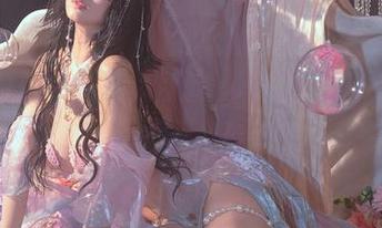 婚纱写真大翻转，云溪溪奶桃竟然忘记穿裙子了！