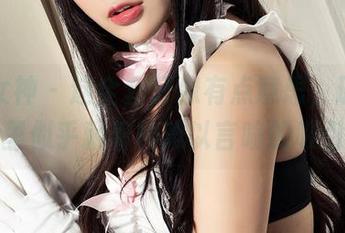 克拉女神 – 这全套好像有点意思，珊珊的图集里似乎藏着种难以言喻的吸引力。