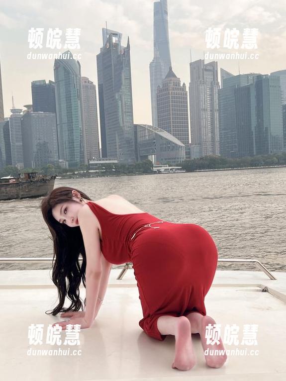 周妍希 微密圈 - 周妍希与黑丝相伴:图库中的钢琴梦游记,下载一波不亏哦!