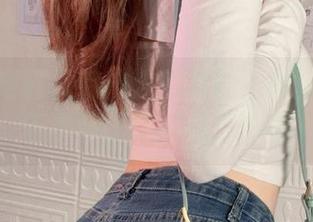 你以为浴缸只有洗澡的功能？嘎潼的写真告诉你，这可是艺术品