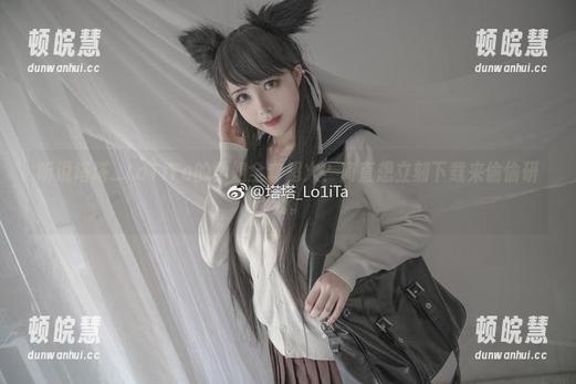 塔塔_Lo1iTa 听说塔塔_Lo1iTa的学姐全套超火?简直想立刻下载来偷偷研究。