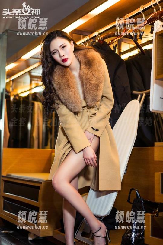 头条女神-梁芮溪 头条女神 - 当梁芮溪“气质女神”突然成全套,你会怕吗?我倒不害怕,只宠幸她!