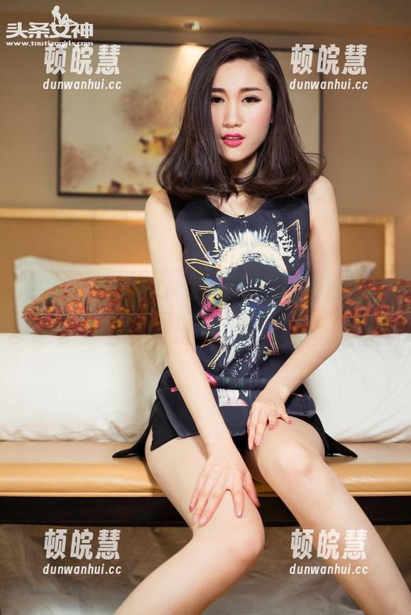 头条女神-梦心玥 头条女神 - 梦心玥的图包分享:看这个秘书的另一面