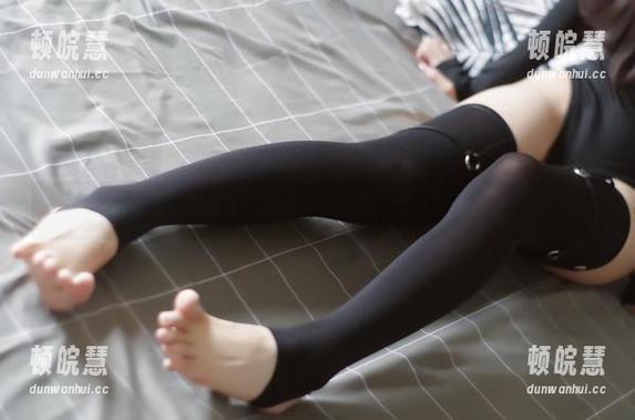 嫣嫣子 短裙再一次袭来,嫣嫣子的图包,怎么能不关注?