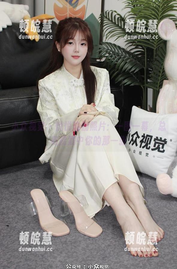 小众视觉-悦悦 小众视觉 - 悦悦瑜伽照片:一图一幕,总有能戳中你的那一张