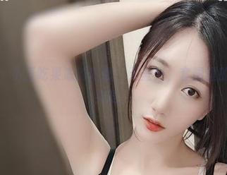 微密圈 – 小玉吃果冻的瑜伽：无圣光，套图里的肆意与抖动。