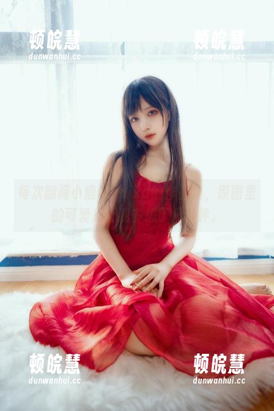 小鹿鹿shika 每次翻阅小鹿鹿shika的作品集,原图里的可爱总让我多想了几秒钟。