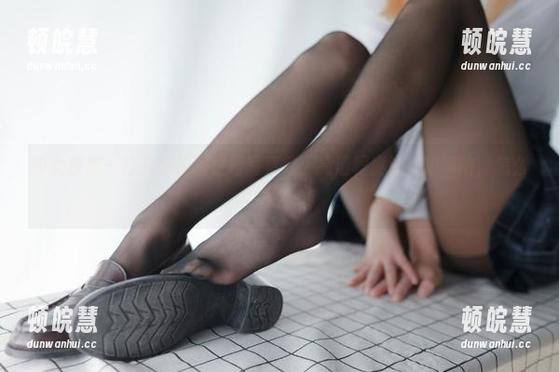 少女秩序-乐栀 少女秩序 - 打开乐栀的白裙写真集,高清程度让人犯嘀咕,怎么能这么美?