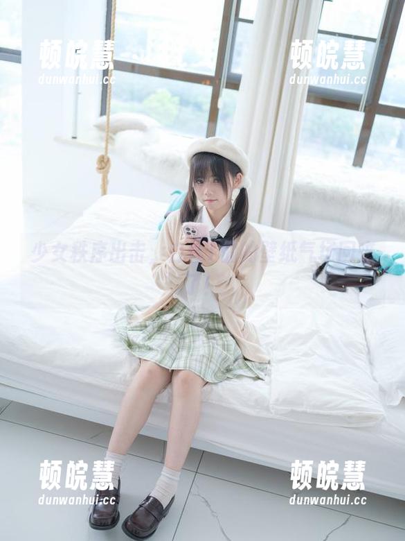 少女秩序 少女秩序出击,白丝T恤的壁纸气场回来了!