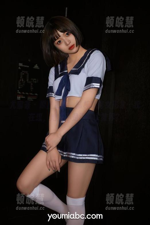尤蜜荟-陆梓琪 尤蜜荟 - 原图更新,陆梓琪修女形象…我在想,她是不是误入宗教界?