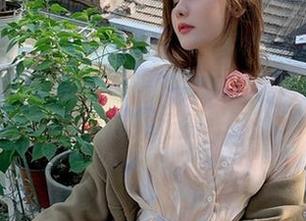微密圈 – 一见土豪误终生？就是阿朱啊全套写真带你来场别样体验。