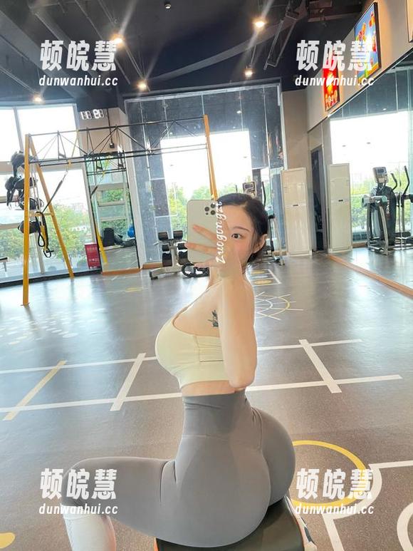 左公子666 微密圈 - 左公子666亲自操刀,写真“史上最细内内”,资源好得令人咋舌!