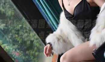 异思趣向 – 高清图集：肉肉和那条足以让人分心的桌子下事业型制服