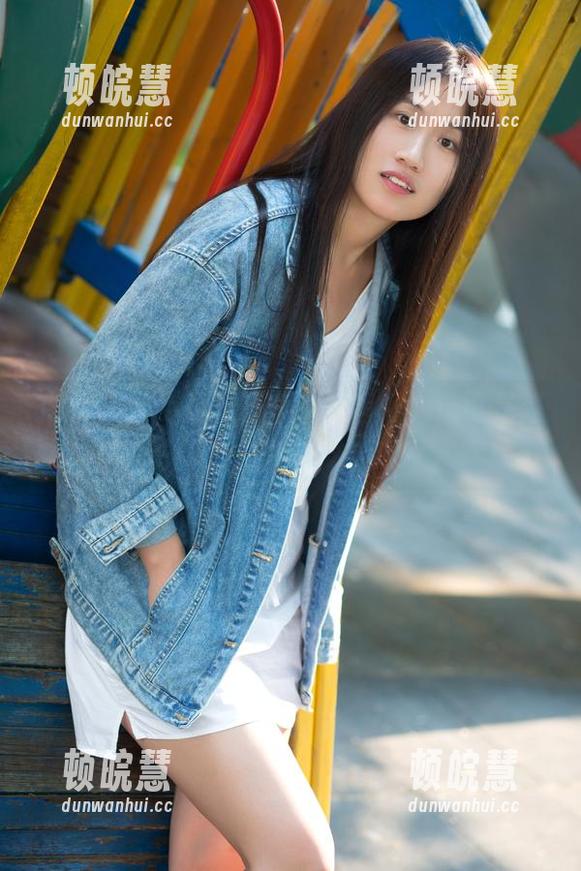 推女郎-赵惟依 推女郎 - 免费套图,别看错哦,这可是赵惟依的妹妹!