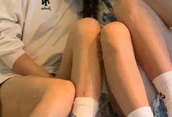 微密圈 – 暖心又魔性，私房里有无敌哒小姨妈的丝袜传奇！