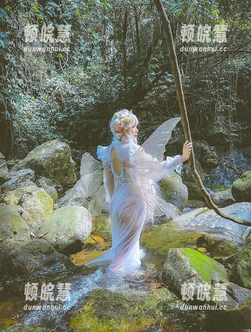 最新到手的无颜小天使wy作品，潜入昭和太太的梦幻国度，看时光如何轻轻流转！