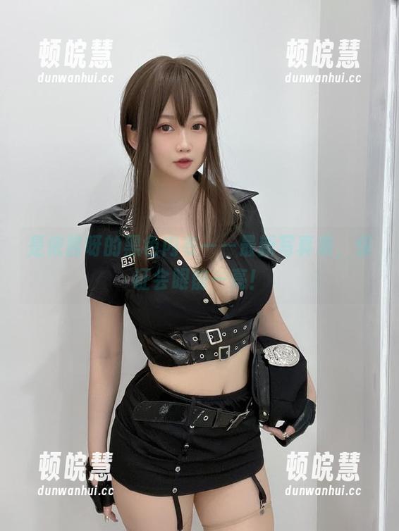 是依酱呀 是依酱呀的黑色内衣——最新写真集,保证会眼前一亮!