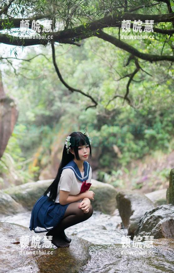 杏子夫人 杏子夫人的职业装写真:这是在宣扬上班的艺术吗?原图无删减...