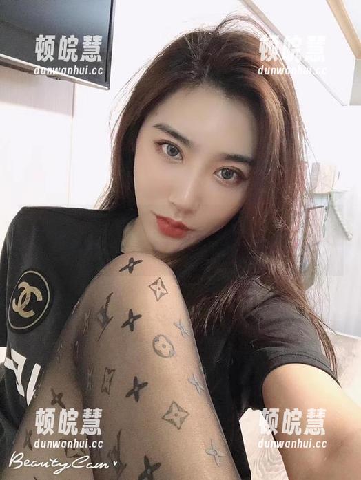 林子喵Lynne 微密圈 - 别说,从林子喵Lynne的校园写真中,我悄悄把她的搭配记在了心底!