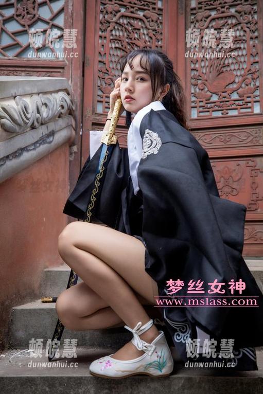 梦丝女神-兮兮 梦丝女神 - 当高清照片遇上兮兮:庄园里的小甜心日常记