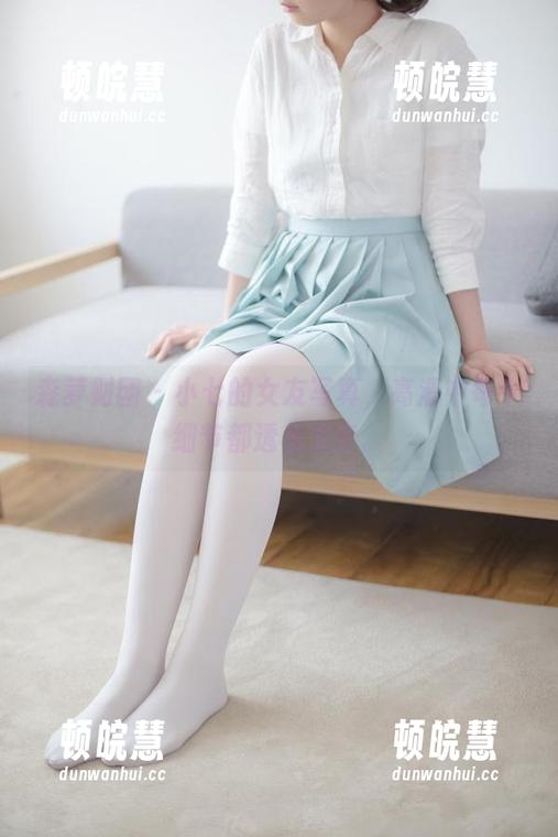 森萝财团-小七 森萝财团 - 小七的女友写真,高清中每个细节都透着无奈。