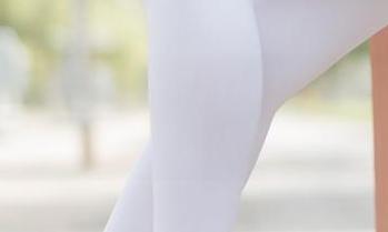 森萝财团 – 默陌的神秘13D白丝网鞋，高清写真让人琢磨