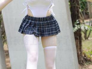 模范学院 – 原图想说，SiByl李思宁的高跟鞋在这条路上到底踩了多少狗屎？