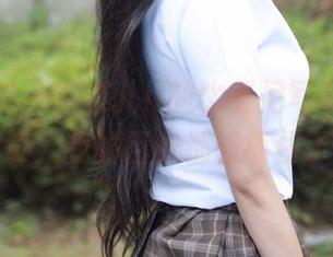 模范学院 – 唐琪儿il的比基尼写真，翻了一页，我的目光都被锁住了！