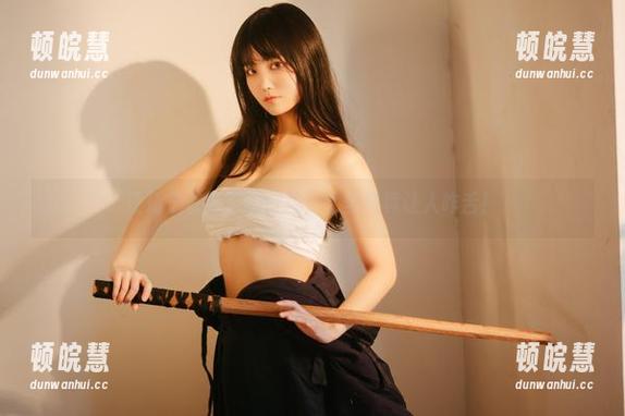 汪知子 汪知子在夏天的好戏,绝美写真让人咋舌!