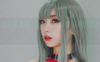这年头，脚都日益发光，清颜真德秀的美脚壁纸合集，看了就想收藏！
