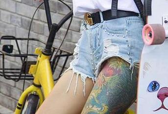 爱尤物 – 想象一下，周大萌的天台写真，藏在图库里透出些温柔和调皮